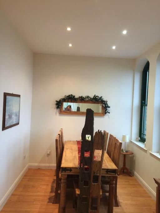 Converted Chapel Filey Floor To Ceiling Arch Window Exteriör bild